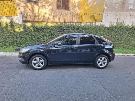 FORD FOCUS 1.6 GLX 16V FLEX 4P MANUAL FORD FOCUS 1.6 GLX 16V FLEX 4P MANUAL